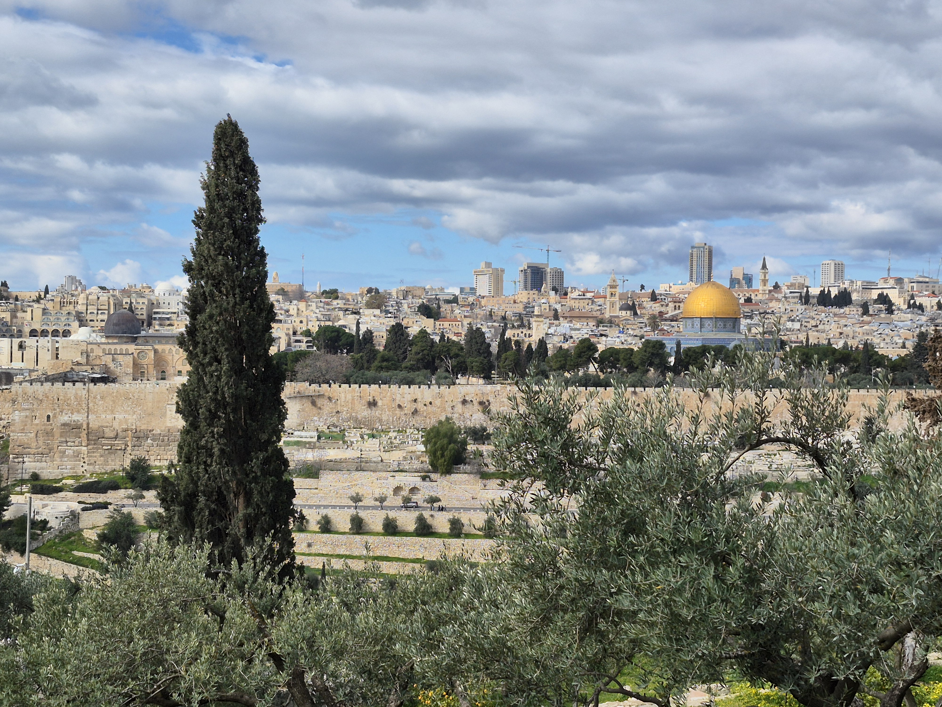 ‘My trust was in God’: Priest recounts flight from Holy Land amid Iranian conflict