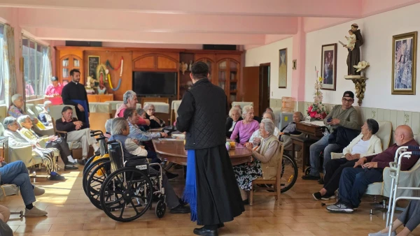 Seminarians visit the Isabel the Catholic Monarch nursing home in Mexico City. | Credit: Hispanic Seminary of Our Lady of Guadalupe