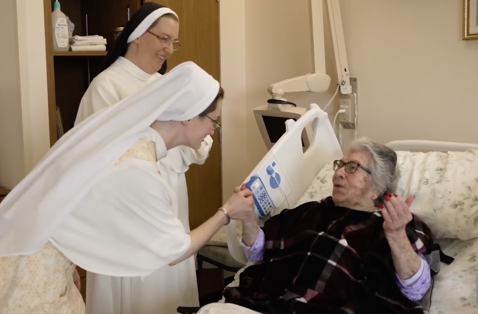 University of Notre Dame’s ethics center gives 2027 pro-life award to Dominican sisters