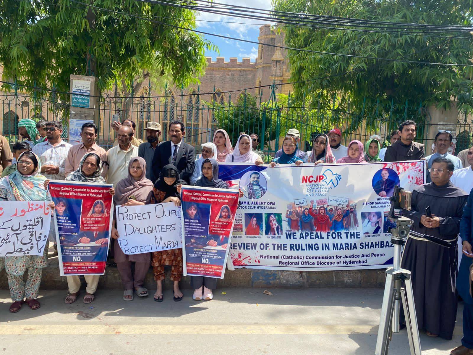 A protest for Maria Shahbaz outside Hyderabad Press Club, organized by the Catholic Bishops’ National Commission for Justice and Peace, on April 4, 2026, in Pakistan. | Credit: Bishop Samson Shukardin