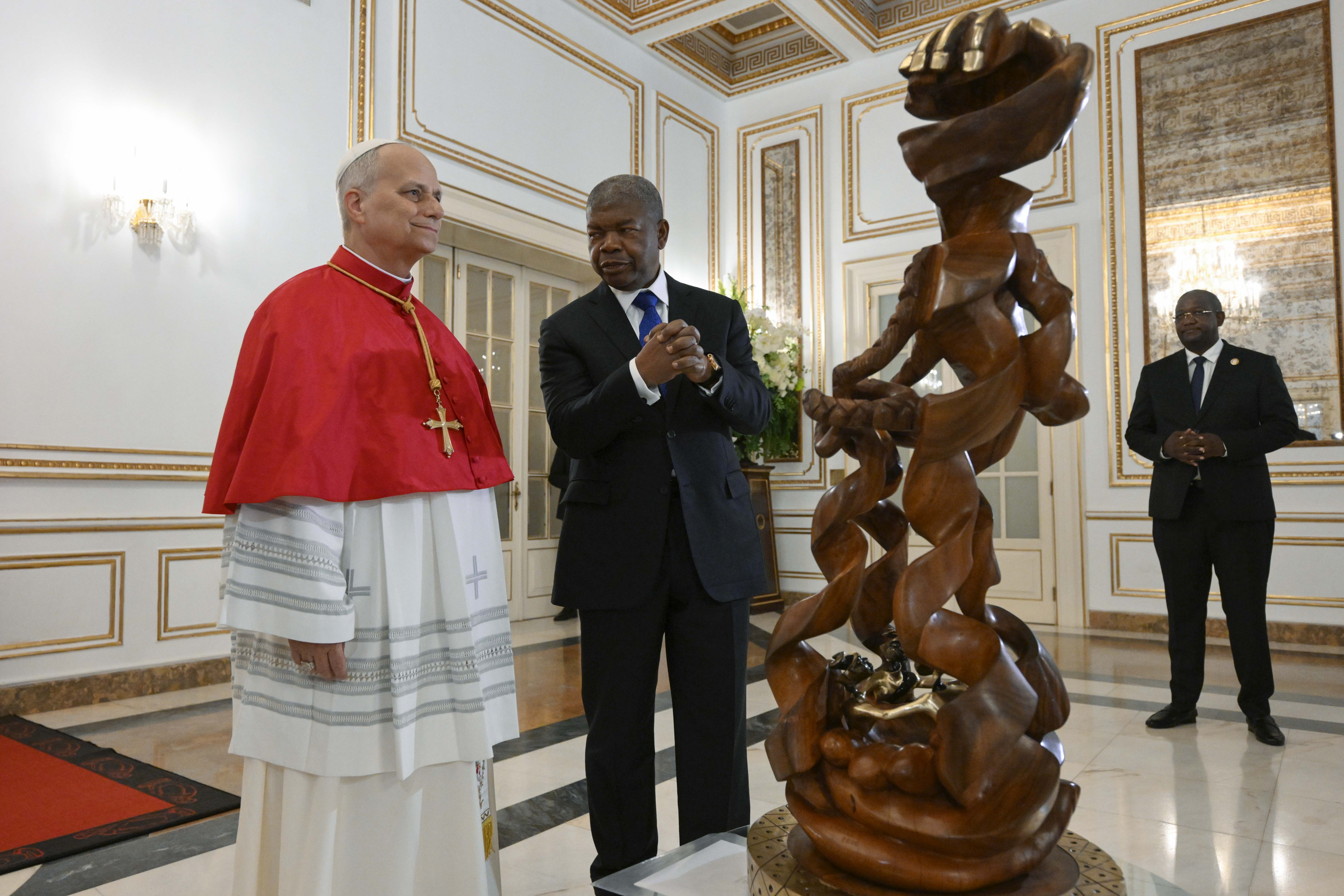 Pope Leo XIV and Angolan President João Manuel Gonçalves Lourenço speak in Luanda, Saturday, April 18, 2026. | Credit: Vatican Media