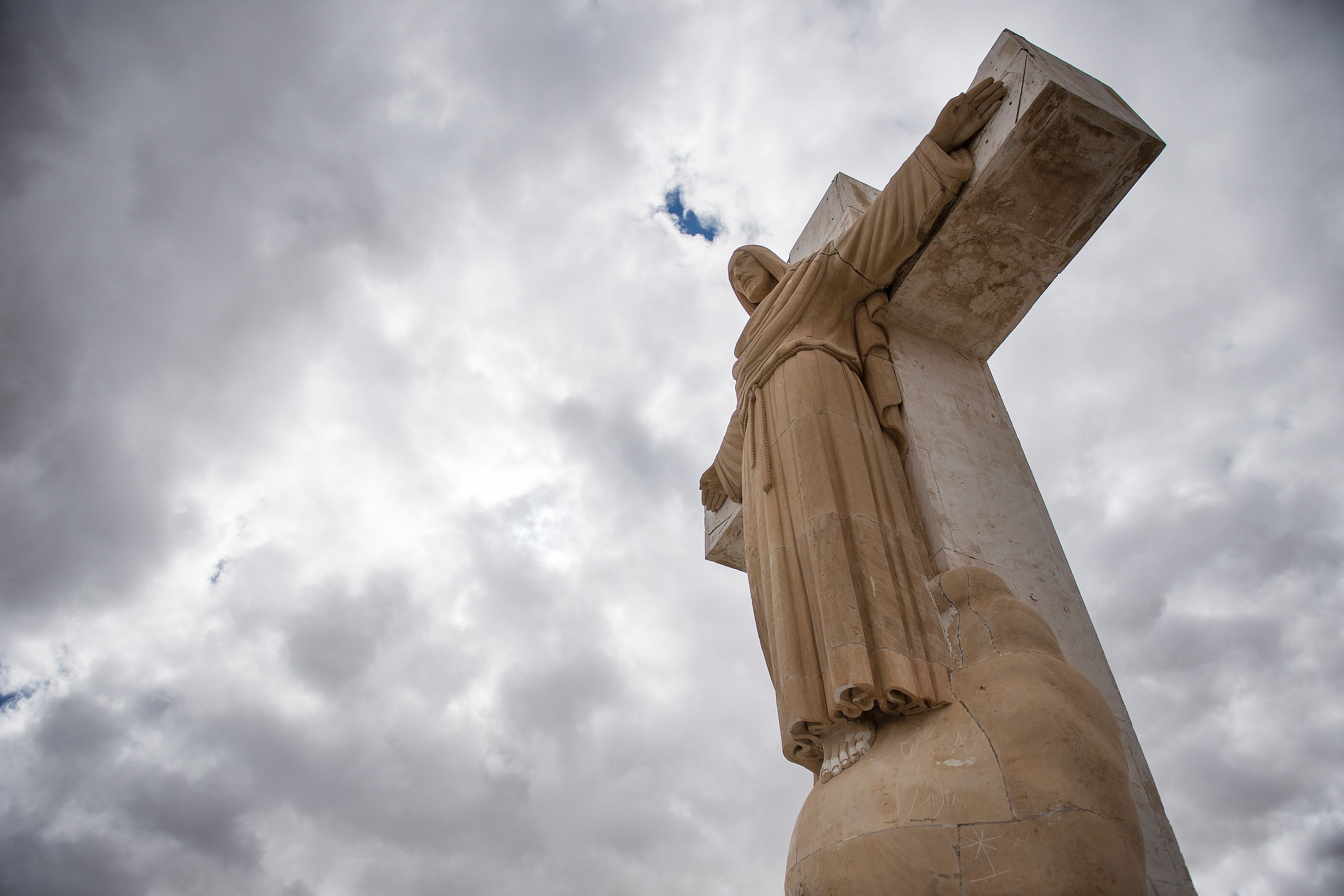 U.S. government moves to seize land from New Mexico diocese to build border wall