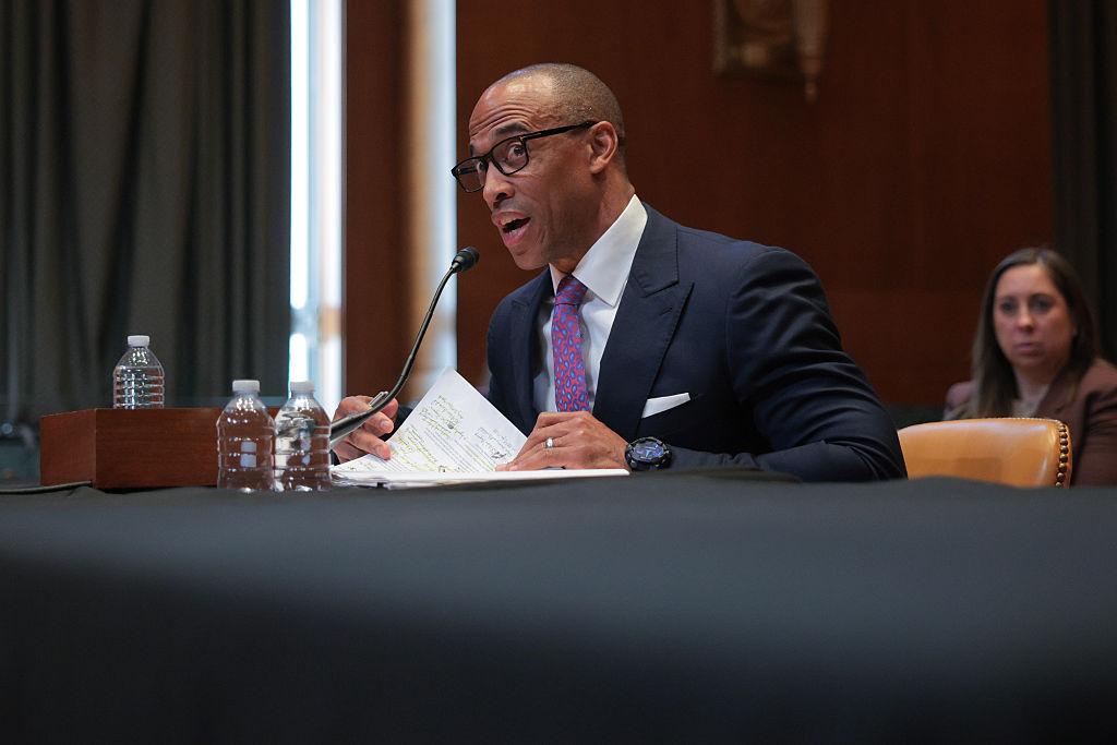 Democratic senators press Housing secretary on missing homelessness data