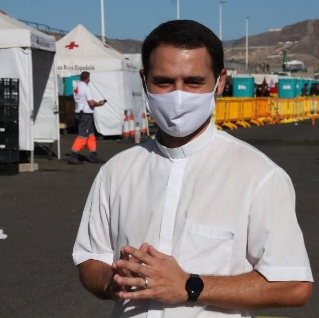 Sosa on the pier at the port of Arguineguín in 2020. | Credit: Photo courtesy of Father Sosa