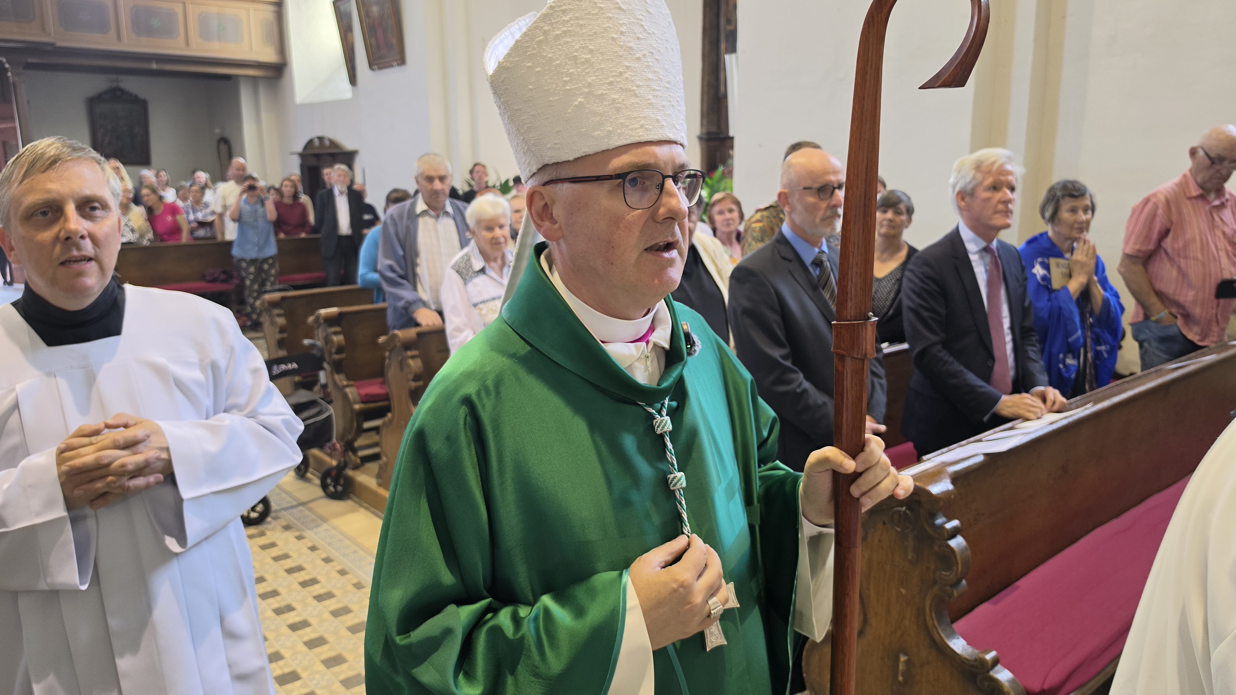 Prague archbishop, German ambassador mark post-WWII massacre