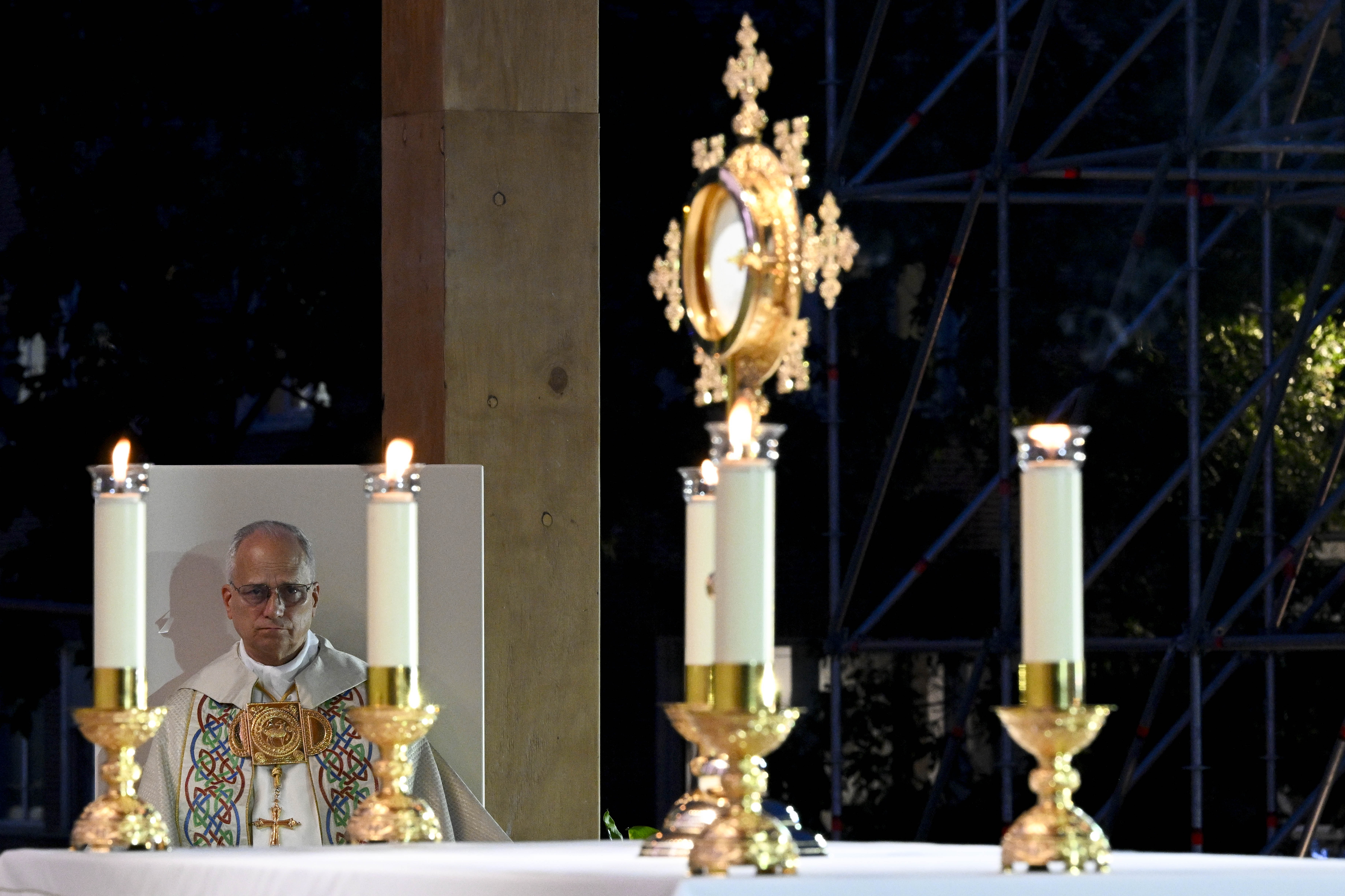 Pope Leo XIV looks upon the Blessed Sacrament after a meeting with young people in Madridʼs Plaza de Lima, June 6, 2026. The Holy Father began his six-day apostolic visit to Spain meeting with the countryʼs royalty and civil leaders along with hundreds of thousands of youth. | Credit: Daniel Ib&aacute;&ntilde;ez/EWTN News