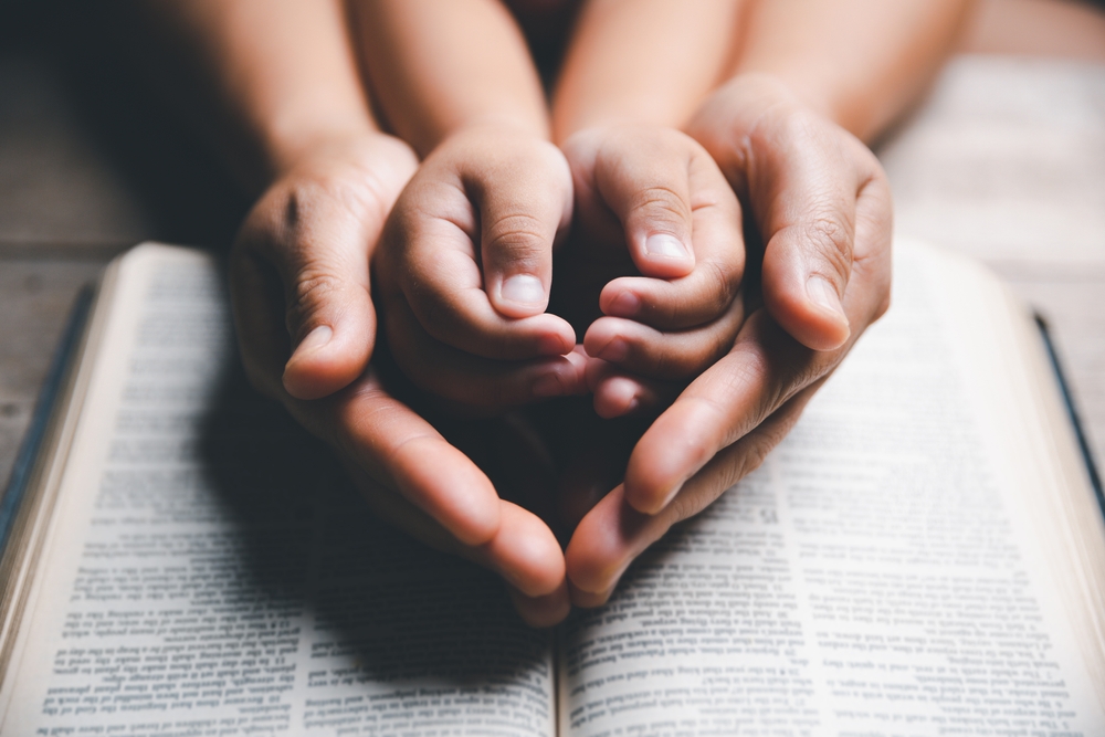 Research finds parents play decisive role in children’s religious future