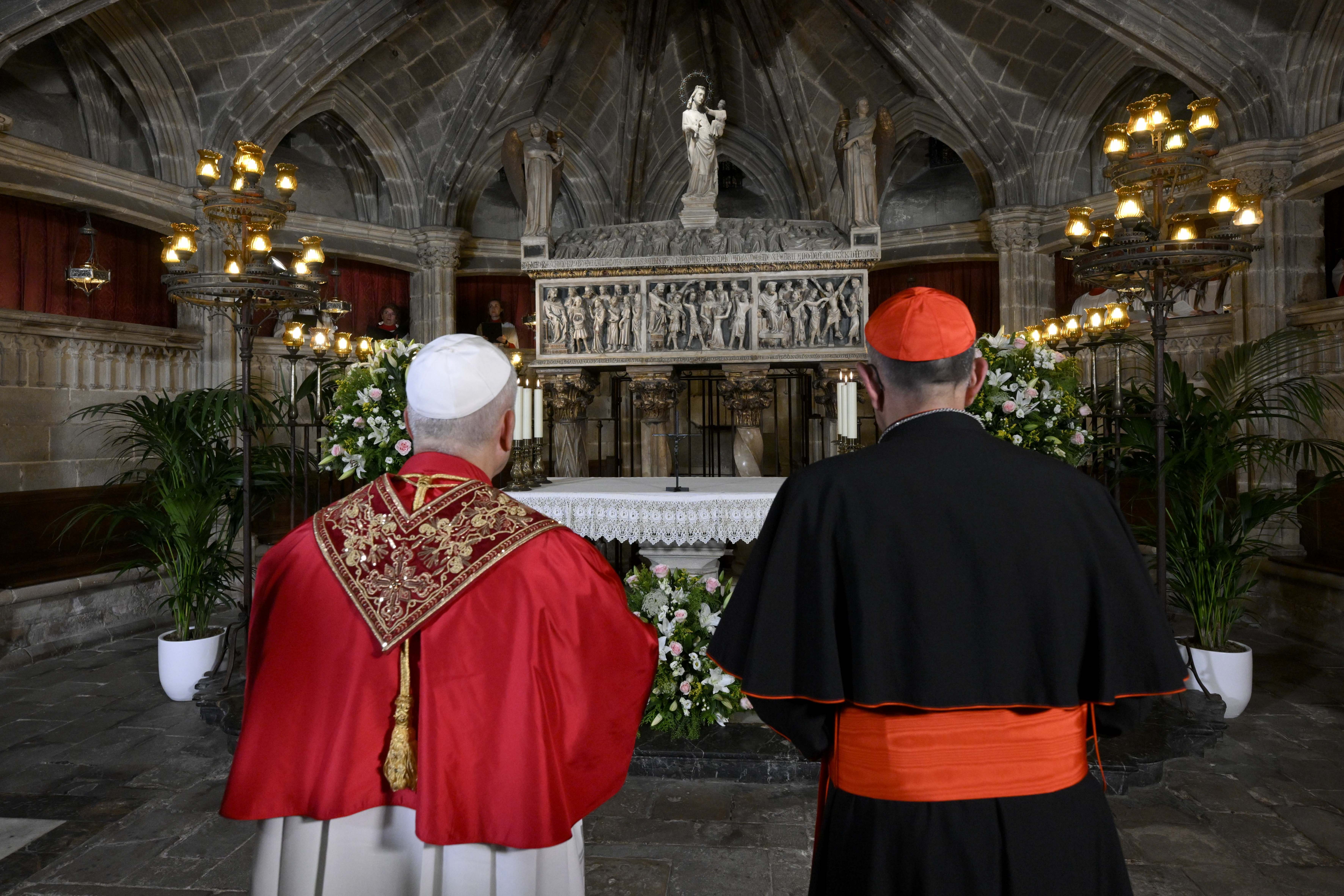 Pope Leo XIV prays at the tomb of St. Eulalia at the Cathedral of the Holy Cross and St. Eulalia in Barcelona, Spain, on June 9, 2026. | Credit: Vatican Media