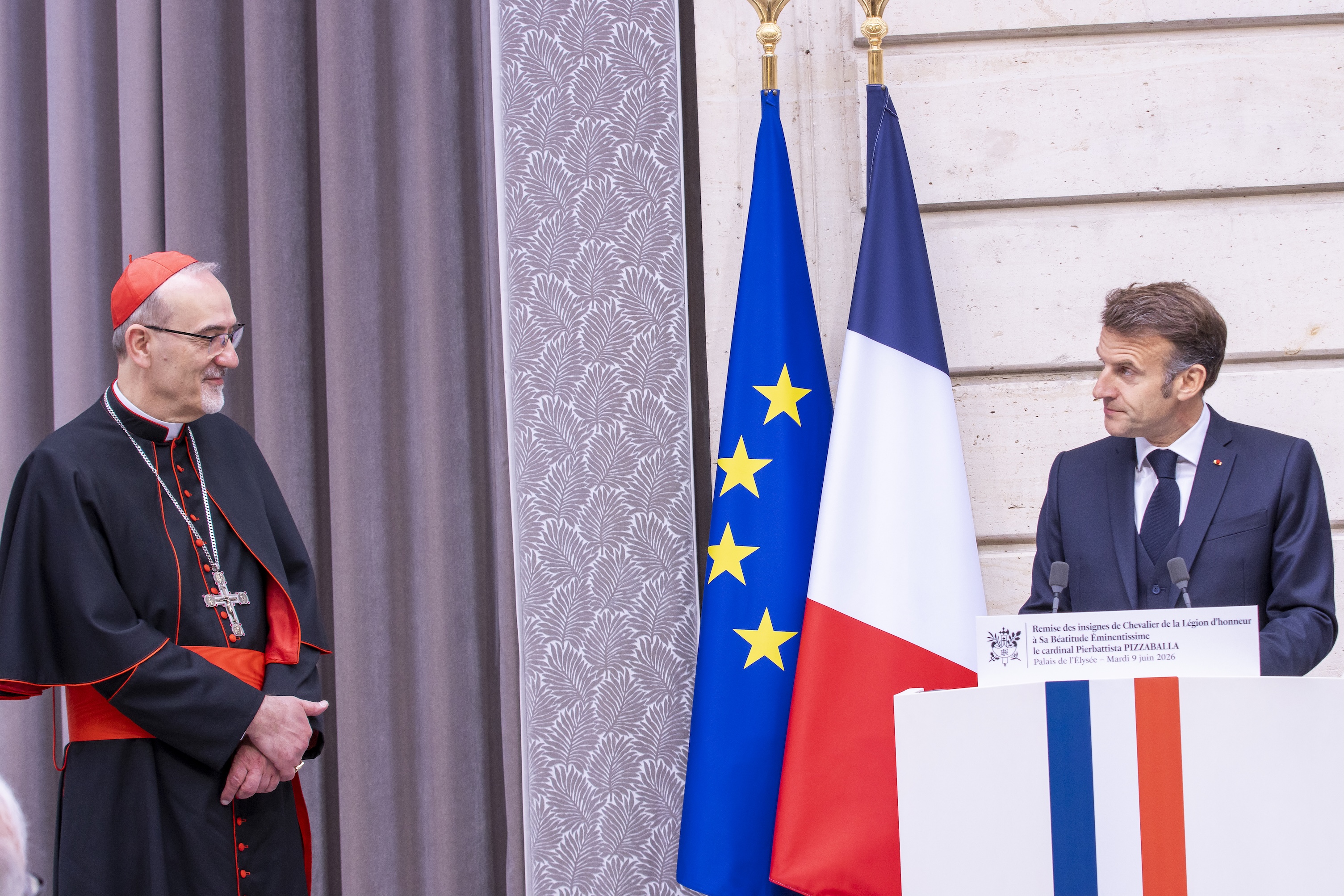 Cardinal Pizzaballa receives award from Macron, urges suppor