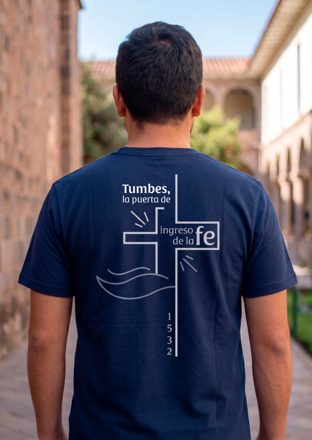Camiseta elaborada para promover la Cruz de la Conquista. Crédito: Cortesía de Juan Carlos Silva Yacila.