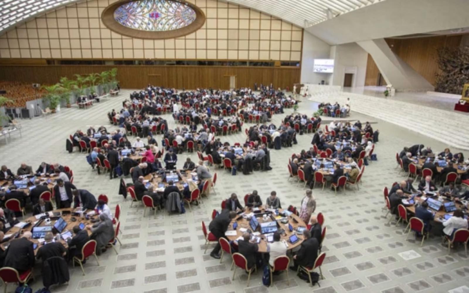 Assemblea del Sinodo sulla sinodalità riunita in Vaticano.