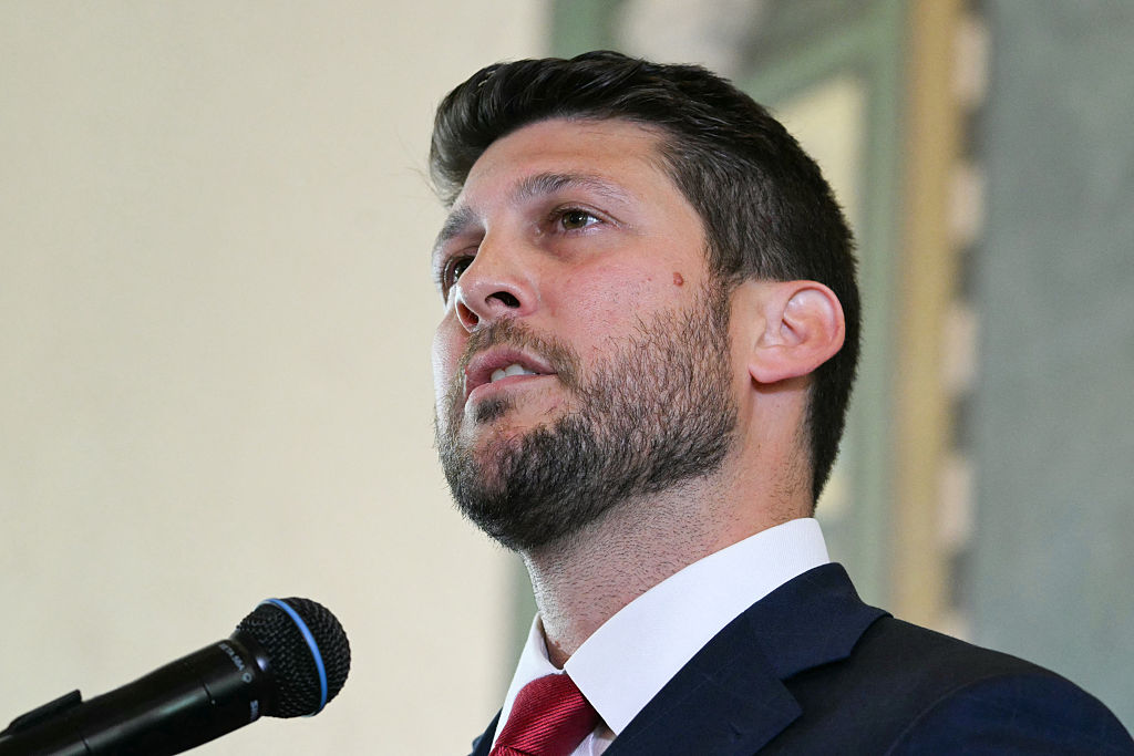 Florida attorney general confronts Catholic schools over vaccine mandate