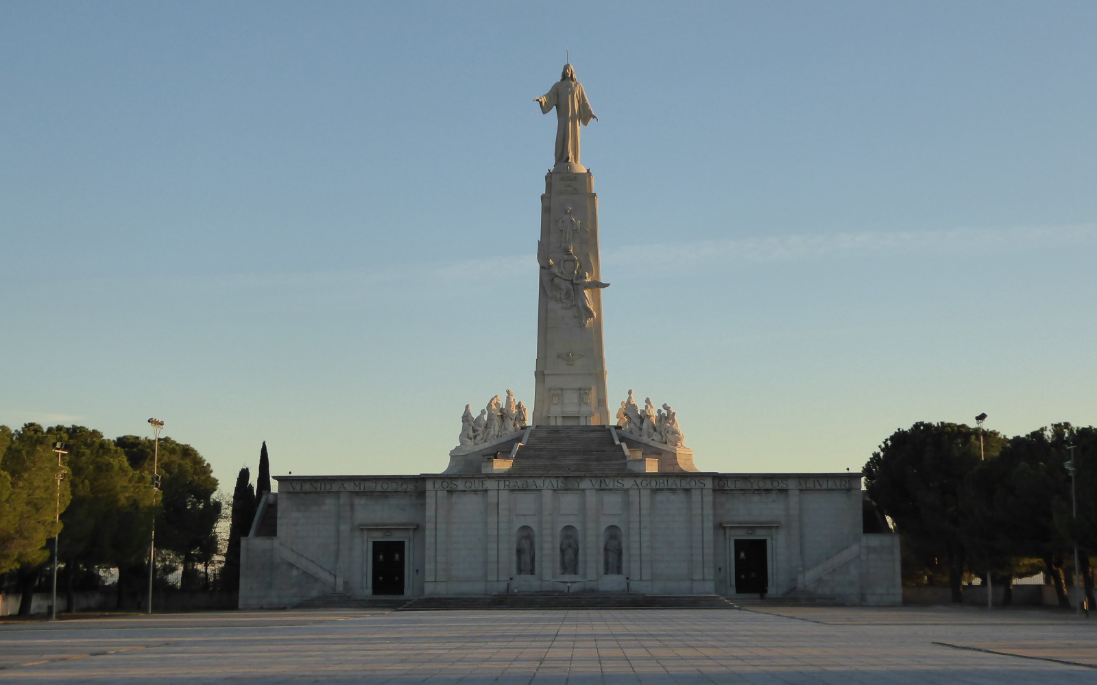 Vista panorámica de la explanada del monumento al Sagrado Corazón de Jesús en Cerro de los Ángeles. | Crédito: Diócesis de Getafe.