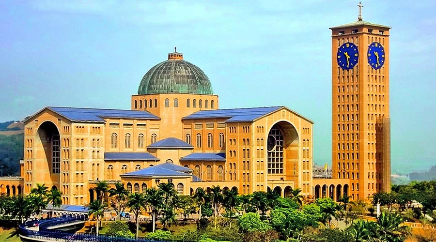 National Shrine of Our Lady of Aparecida in Brazil, one of the major religious tourism destinations in South America. Credit: Flickr Rafael 1984 (CC BY-NC 2.0)