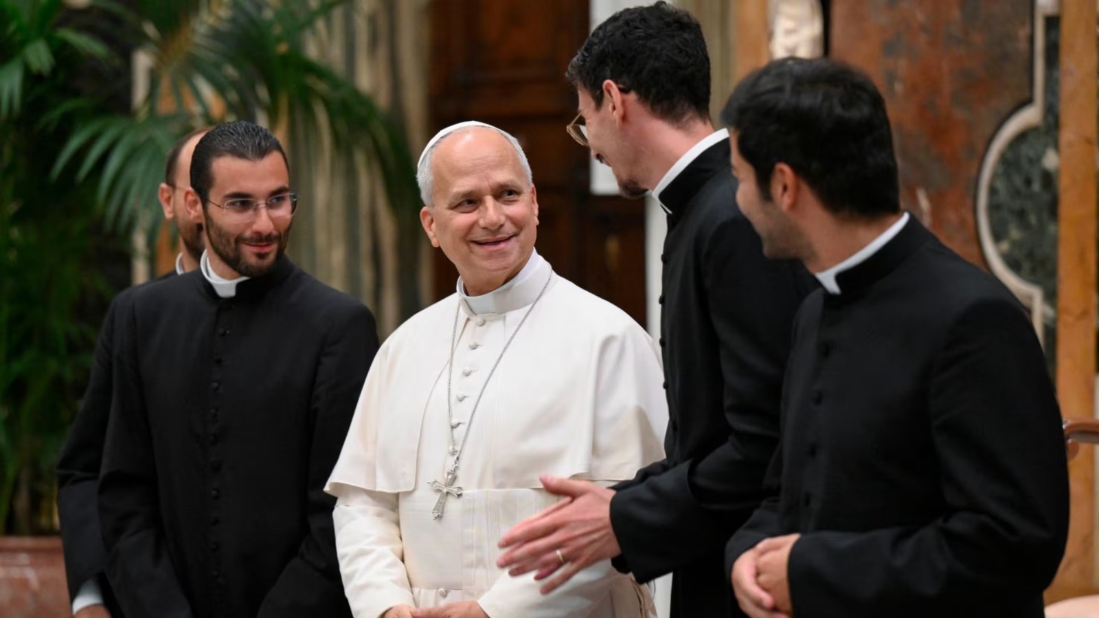 No dia 3 de setembro, o Papa Leão XIV recebeu um grupo de seminaristas de dois seminários italianos: o Seminário Regional Pontifício Pio XI da Apúlia (em Molfetta) e o Seminário Interdiocesano de Aver... ?? 
