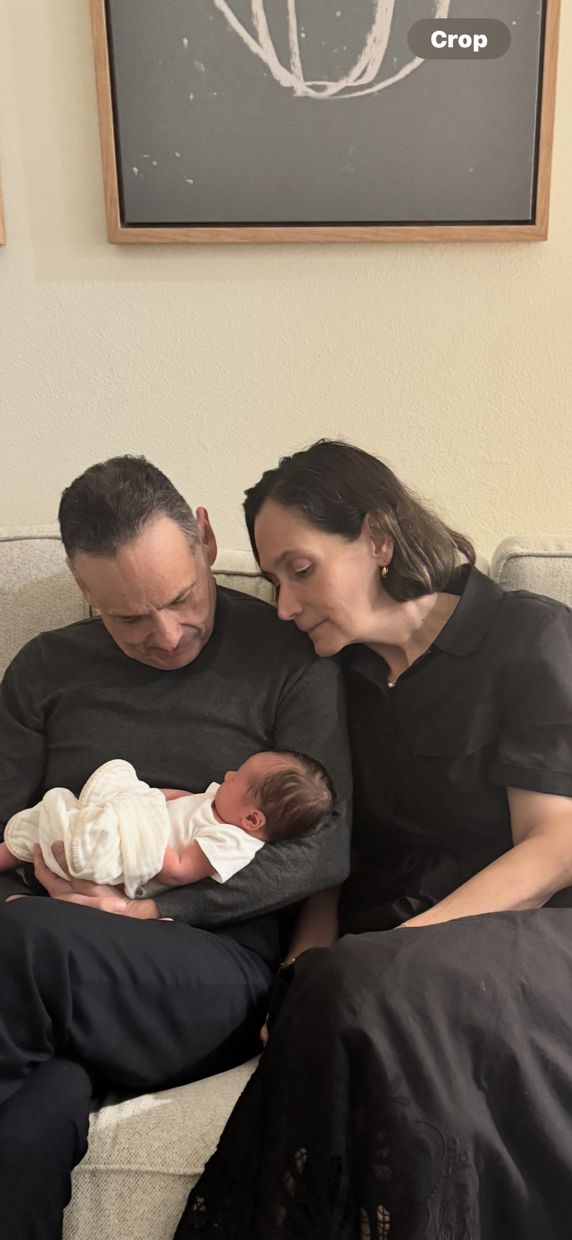 José Ignacio u Claudia bħalissa qed iżommu lin-neputi tagħhom. Kreditu: Kortesija.