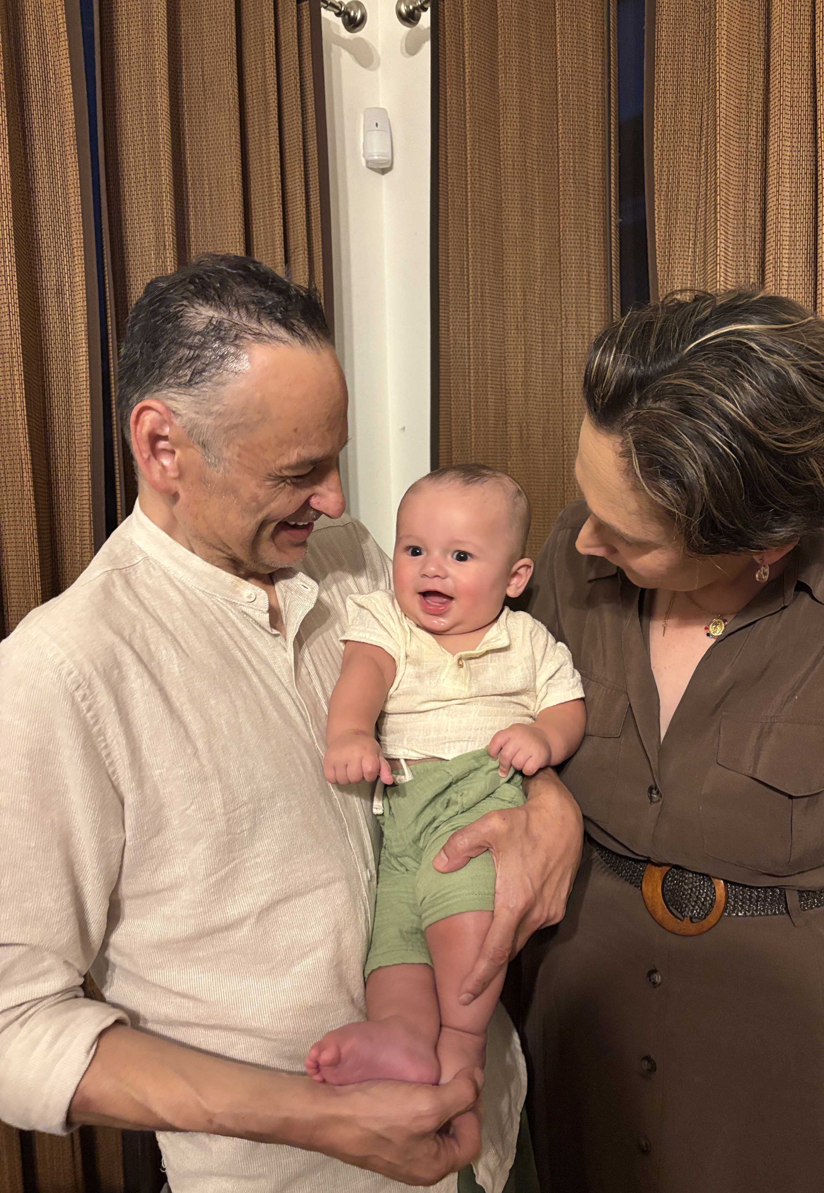 José Ignacio u Claudia man-neputi tagħhom. Kreditu: Kortesija.
