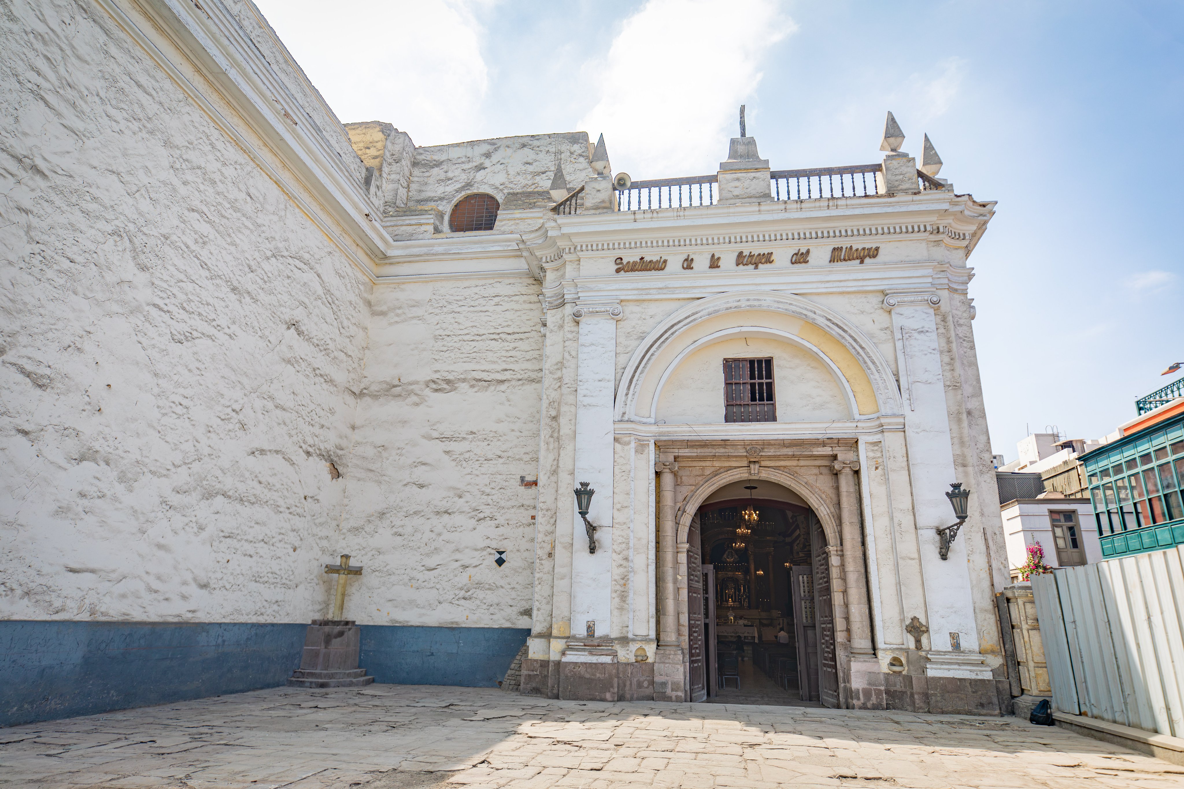 Capilla del Milagro, ubicada junto a la iglesia y convento de San Francisco, en Lima, Perú. Crédito: PROLIMA