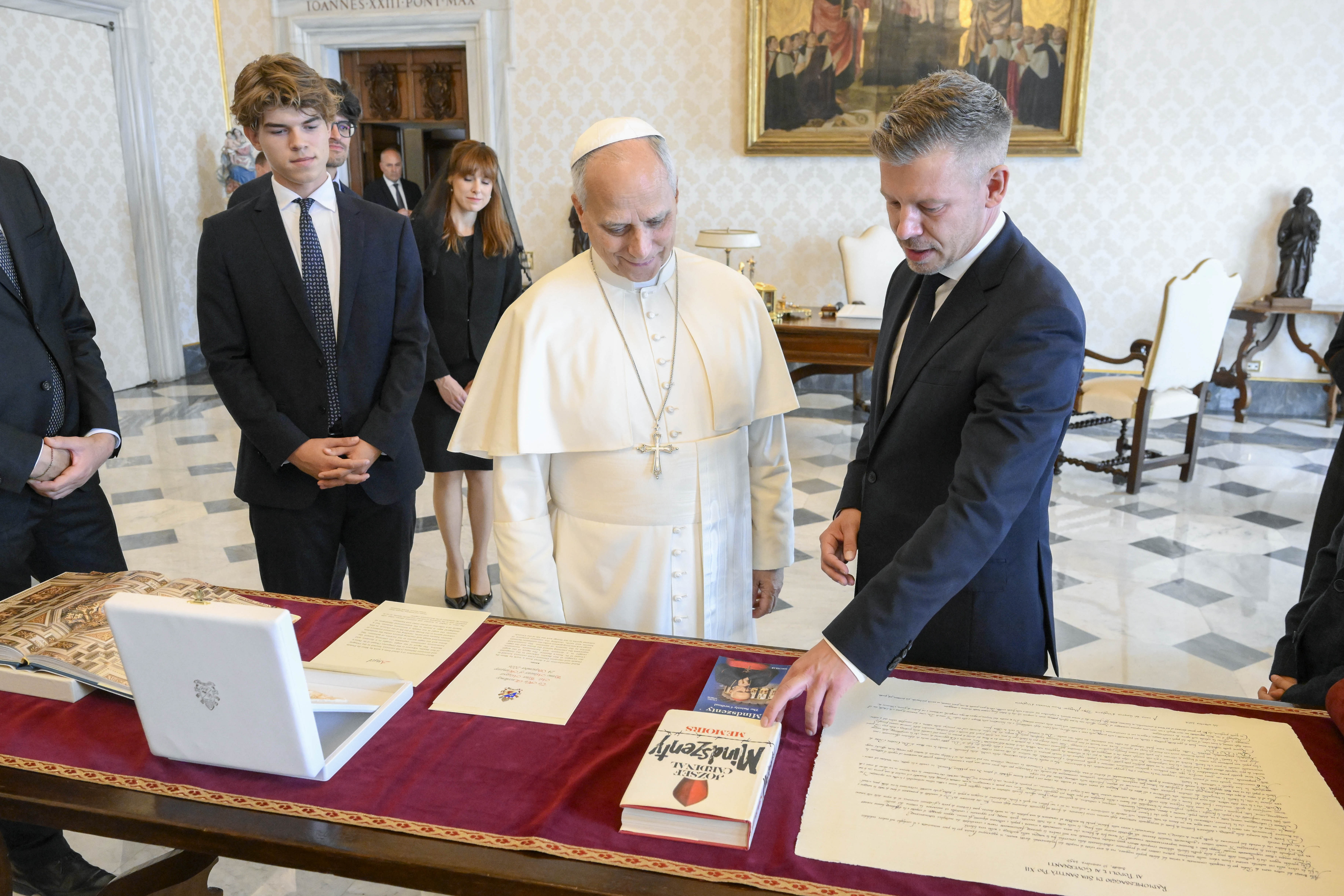Pope Leo, Hungarian prime minister discuss Ukraine, Middle East, and AI