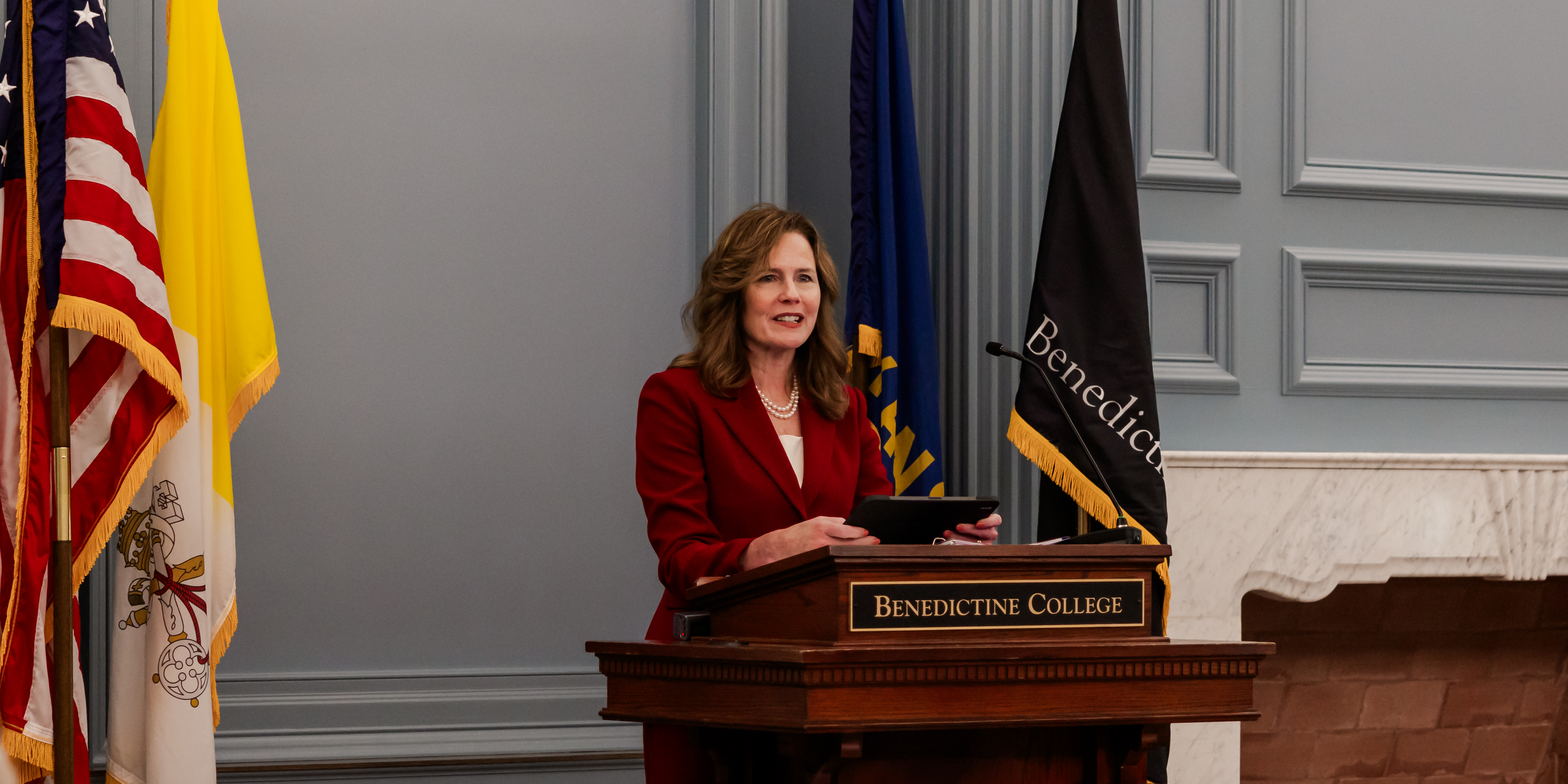 Justice Amy Coney Barrett headlines Benedictine College library dedication