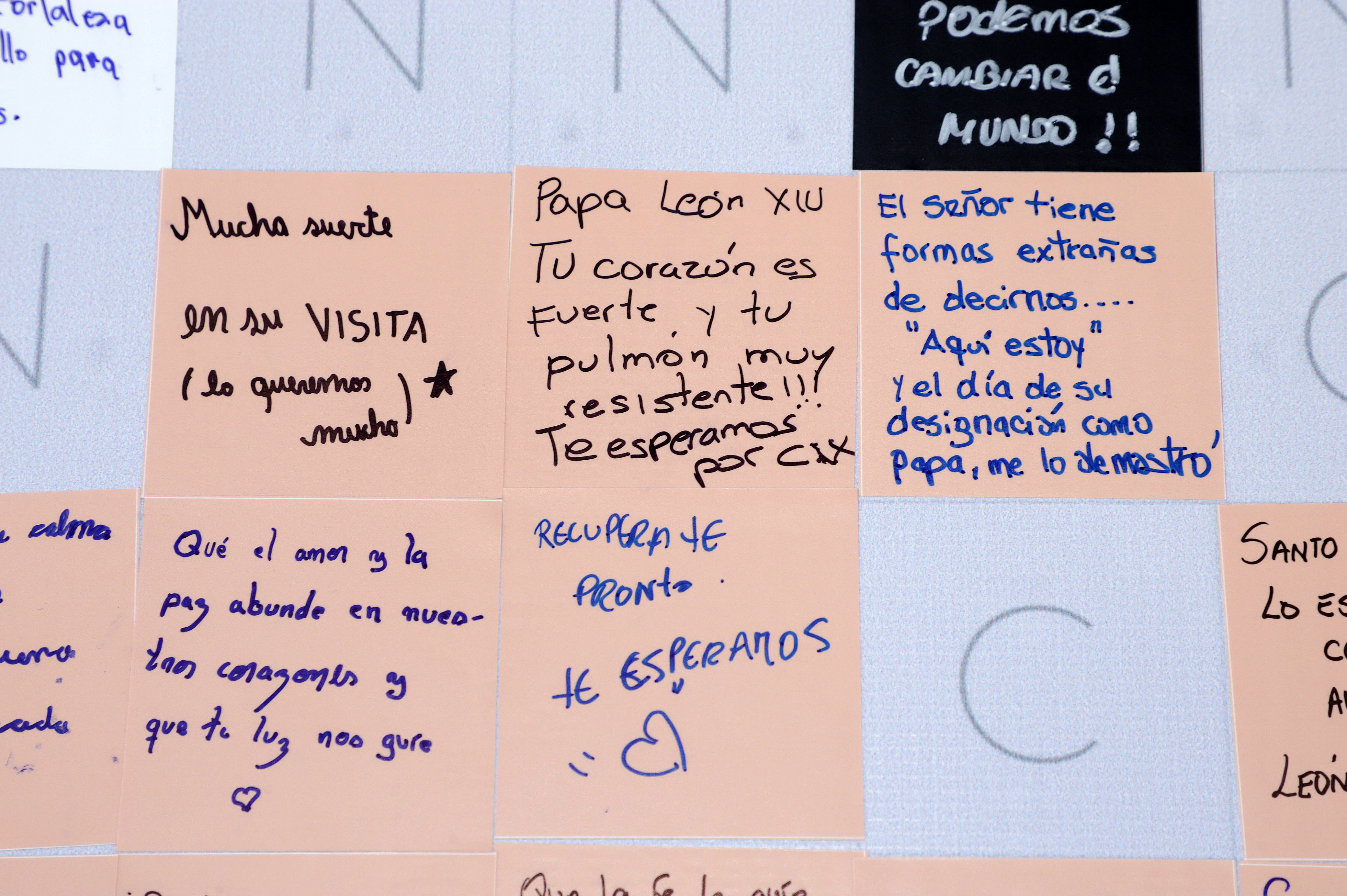 "Papa León XIV. Tu corazón es fuerte y tu pulmón muy resistente!!! Te esperamos por Chiclayo". Crédito: Juan Gil