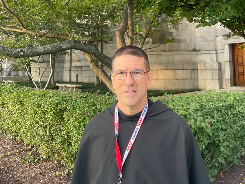 P. Maurus Dolcic ofreció oraciones por el Papa León XIV y otros enfermos durante la misa matutina del 14 de octubre de 2026 en la Basílica del Santuario Nacional de la Inmaculada Concepción en Washington, DC Crédito: Emma Lyons/National Catholic Register.