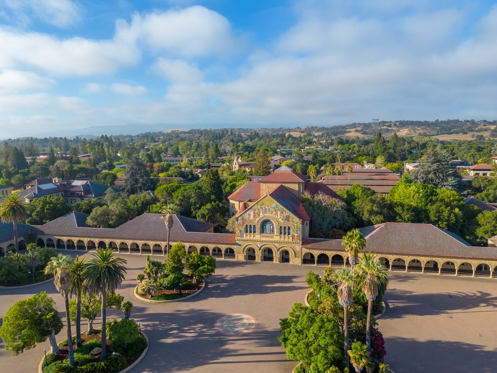 Beauty, tradition, fellowship drive surge in new Catholic converts at Stanford University