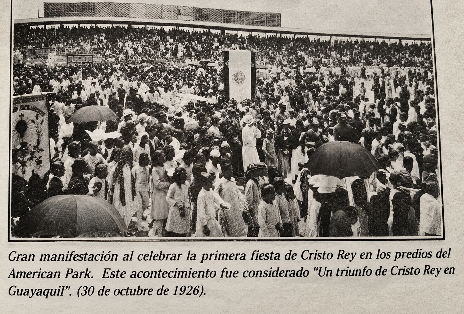 La manifestación de fe de 1926. Crédito: Cortesía Arquidiócesis d Guayaquil.