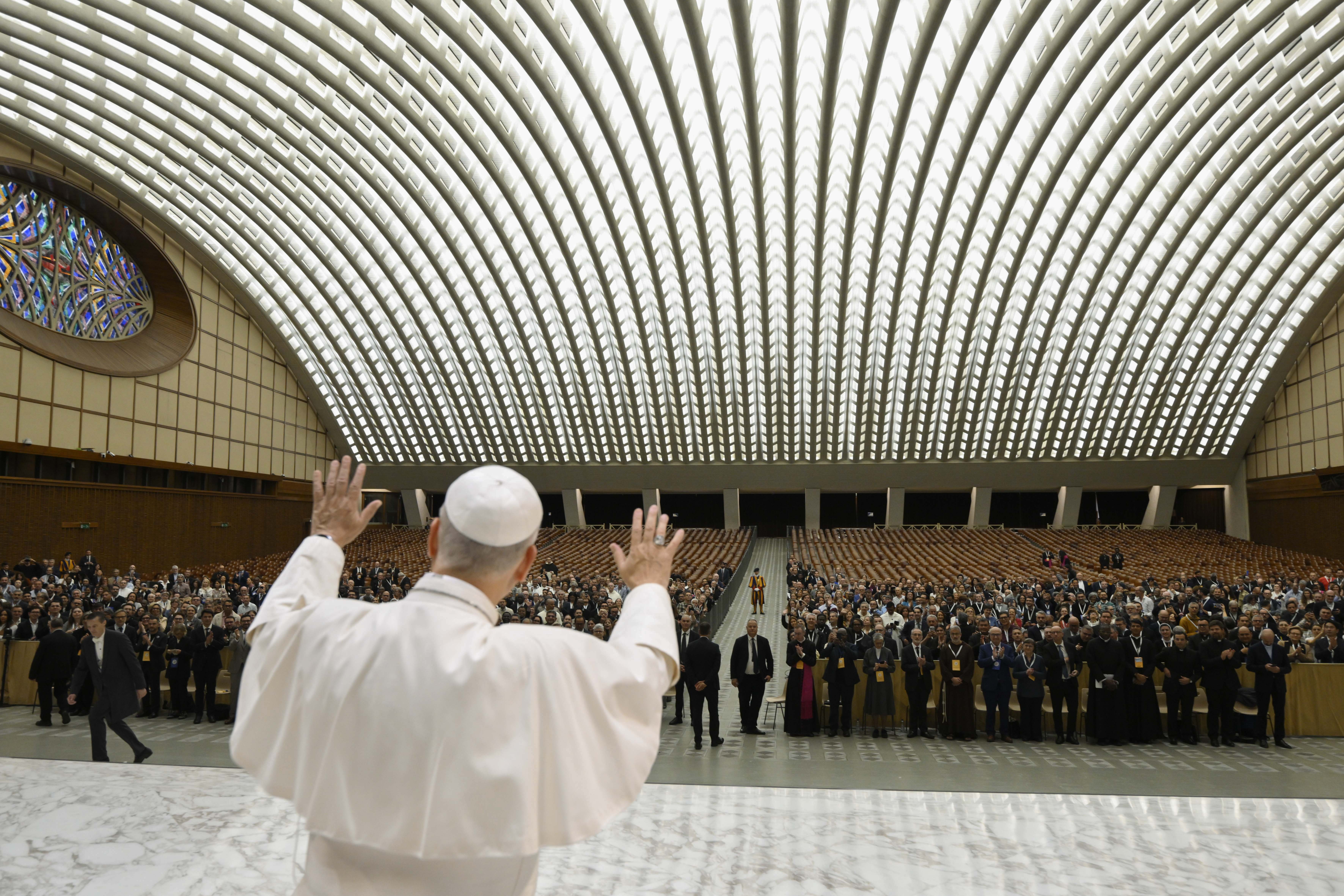 Pope urges educators to help young people encounter Christ amid ‘merciless’ treatment by culture