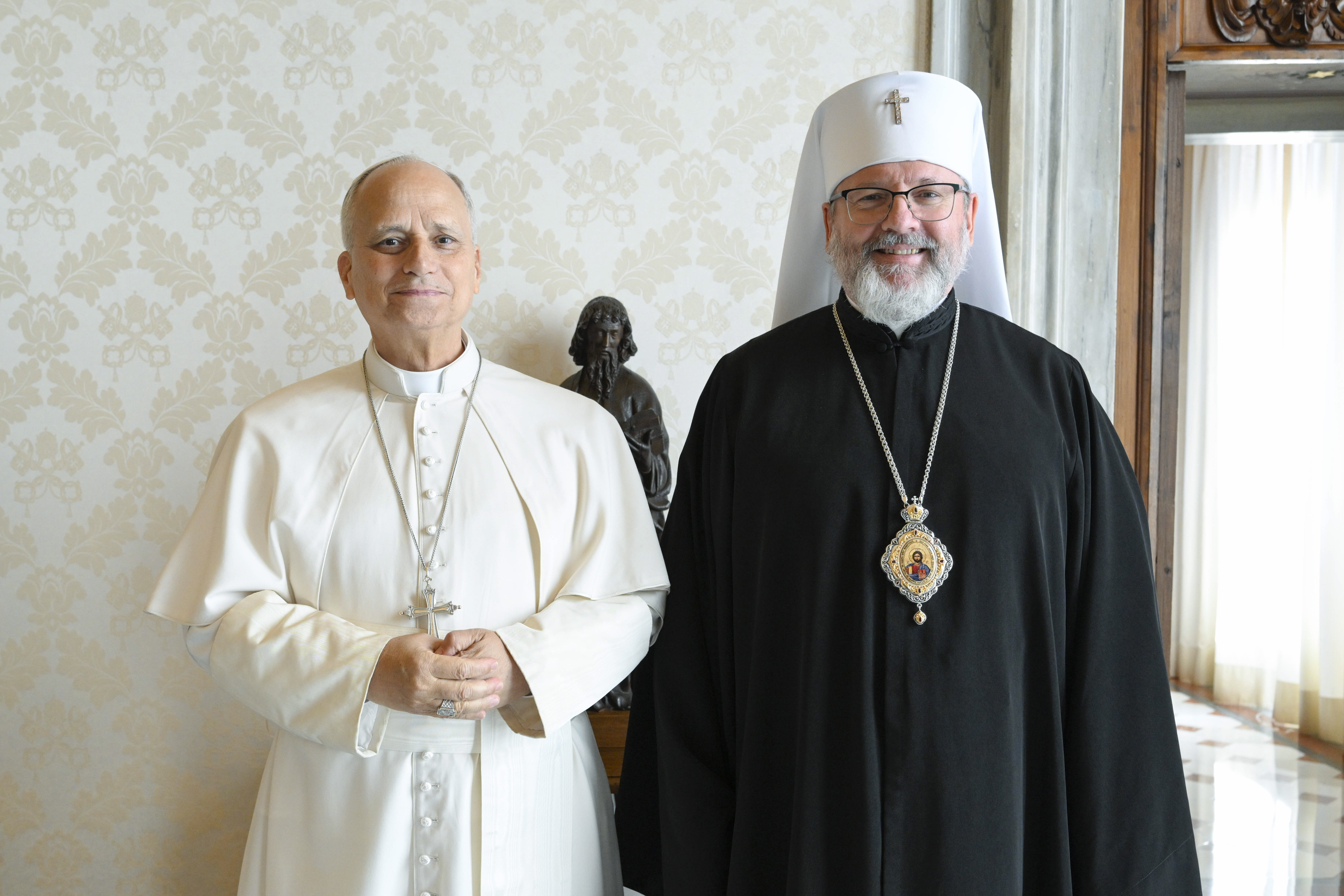 El Papa y el Sviatoslav Shevchuk, Arzobispo Mayor de Kiev-Halych y líder de la Iglesia greco-católica ucraniana, el pasado viernes 23 de octubre en el Vaticano. Crédito: Vatican Media.
