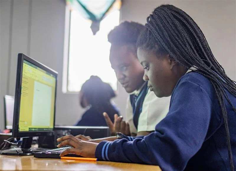 Carlo Acutis Katholieke Middelbare School in Blantyre, Malawi, geopend in 2022 met slechts 90 studenten en sindsdien gegroeid tot 300, met internaatsvoorzieningen voor meisjes en een speciaal computerlokaal. Credit: Foto met dank aan Carlo Acutis Katholieke Middelbare School in Blantyre, Malawi