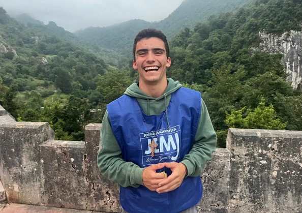 De 18-jarige Mateo Gratacós was een van de meer dan 200 vrijwilligers van JEMJ. Credit: EWTN News