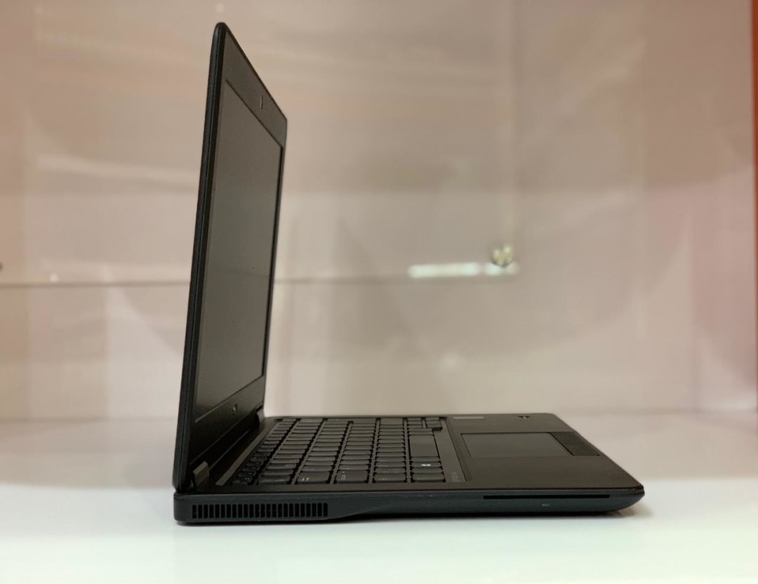 DELL LATITUDE 7250 i55300U, 4GB, 128GB, 12" ExcelDisc