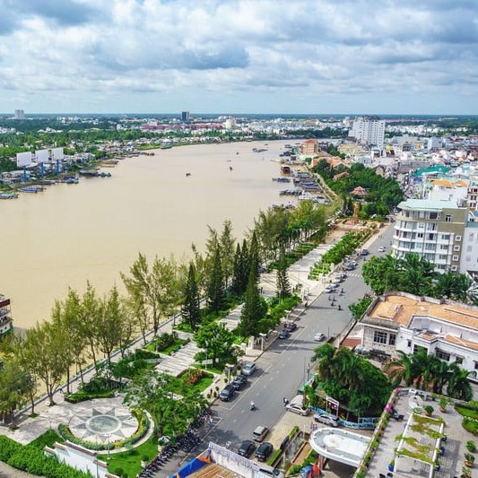 Bến Ninh Kiều về đêm