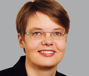 Christine Legner