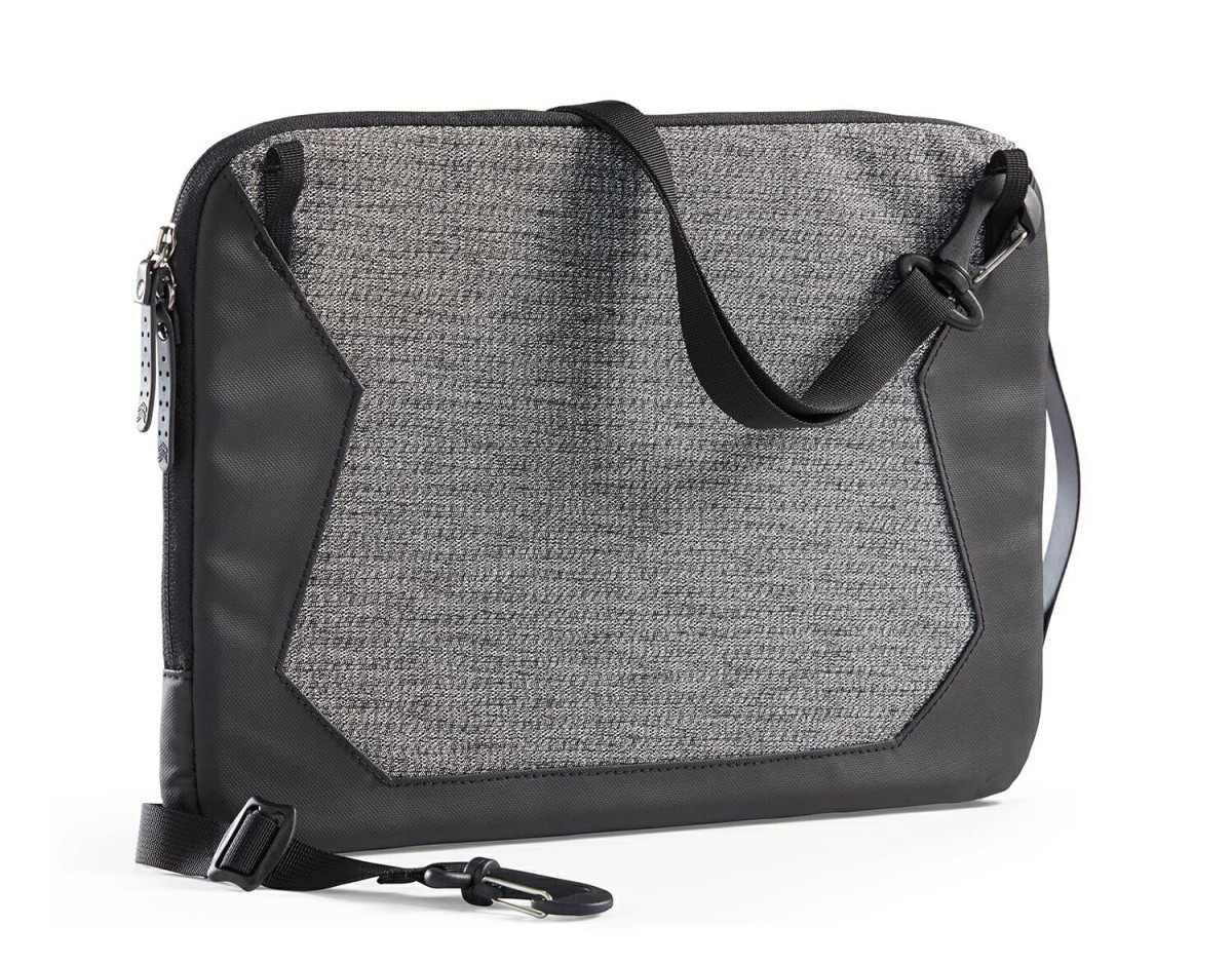 Myth Sleeve (Surface Go) - Granite Black