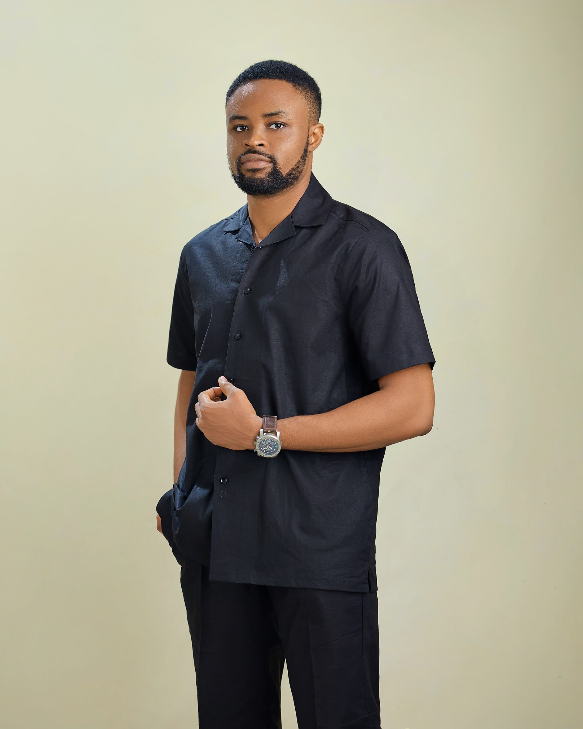 The Onyx Linen Set
