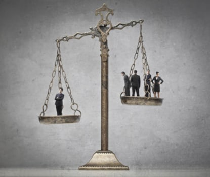 מאזני הצדק הציבוריים אל מול המשפטיים