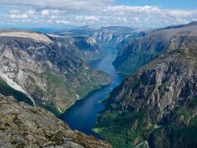 656C625B-439C-4221-A785-9393D3176884