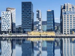 E43C9B4B-3399-41E5-9DEE-63195D51940B