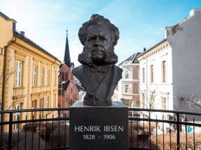 henrik-ibsen-byste-i-skien_charlotte_doevle-w1920