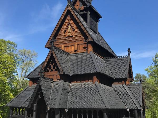 04EE0DEA-7D94-41AB-92D7-FED2283D8495