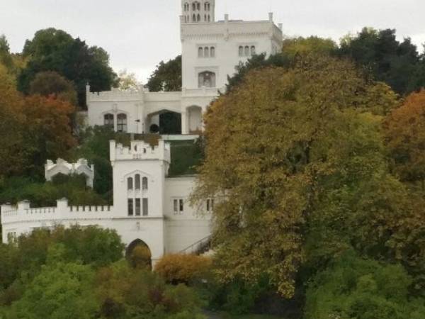 204E79C1-3AE6-47FA-AD67-37639E0FED99