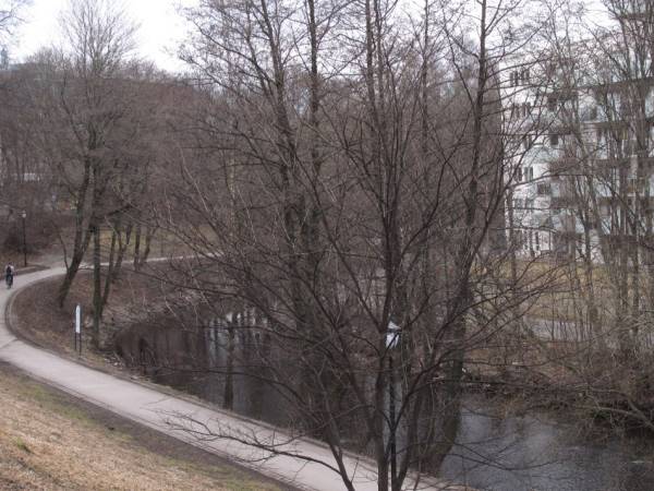 Gårdsbruk, sagbruk, seilduk - og transformasjon