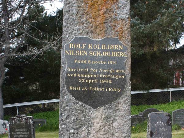 Straumen - bauta over Rolf Kolbjørn Skjølberg