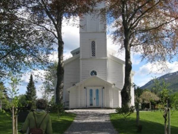 Nesset kirke
