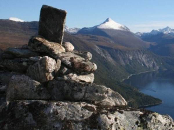 Nesset prestegard - Prestneset, Bjørnsonstien og Prestaksla