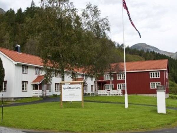 Kavli Moen og Fred Kavli