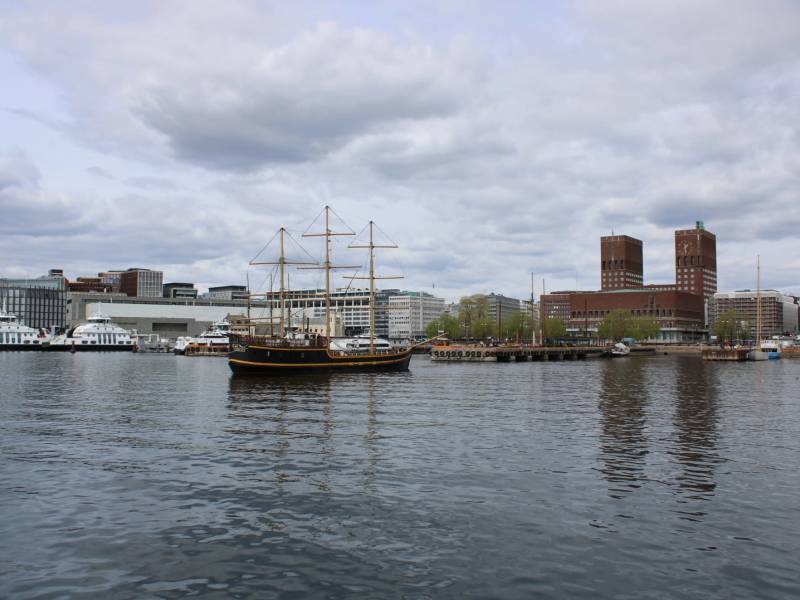 16C32438-13ED-487E-BFC0-D86E6ABFB00C