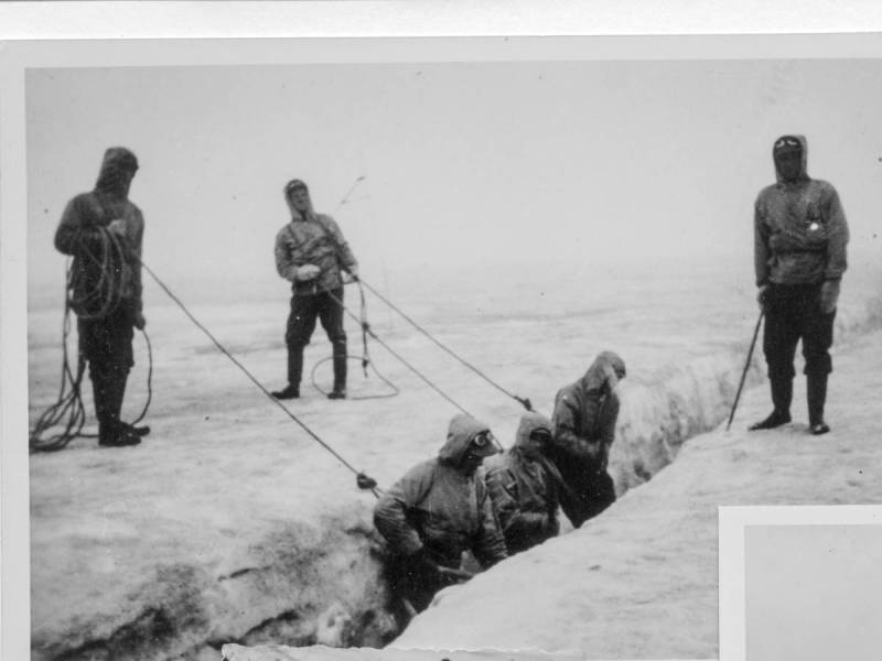 Verdens første isbreflyplass